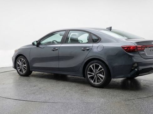 Used 2024 Kia Forte LXS image 6