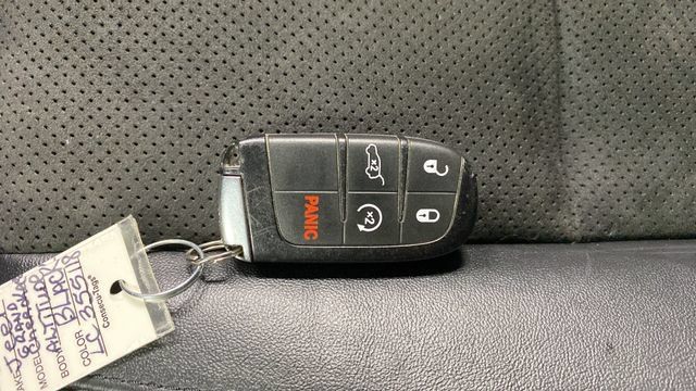 Used 2020 Jeep Grand Cherokee Altitude AWD/4WD image 20