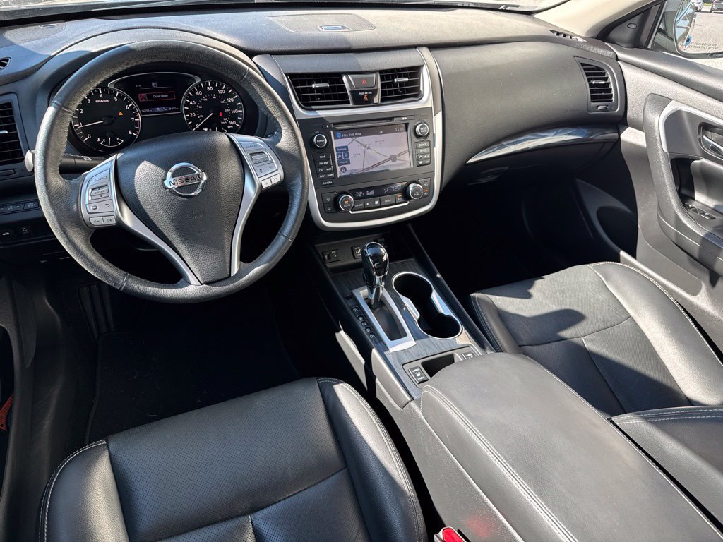 Used 2016 Nissan Altima 2.5 SL w/ 2.5 Technology w/LED Package FWD image 15