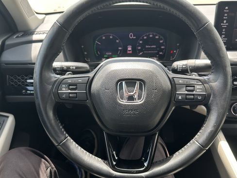 Used 2024 Honda Accord EX-L image 19