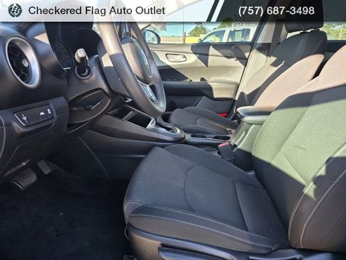 Used 2021 Kia Forte LXS image 18