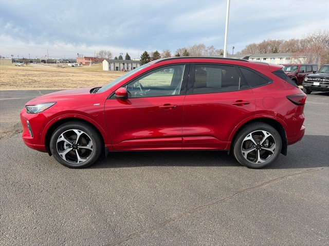 Used 2024 Ford Escape ST-Line Elite w/ Premium Technology Package AWD/4WD image 2