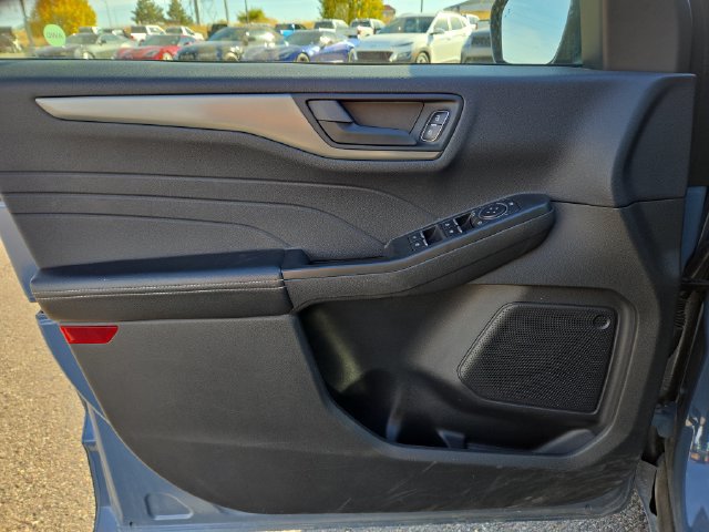 Used 2025 Ford Escape Active AWD/4WD image 14