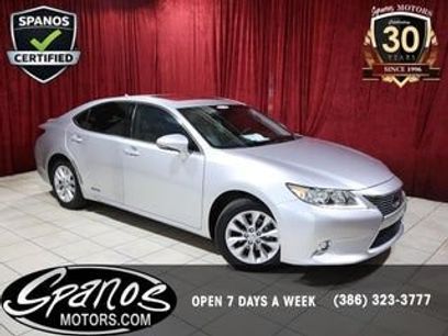 Used 2014 Lexus ES 300h w/ Luxury Package w/Bamboo Trim