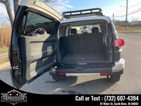 Used 2007 Toyota FJ Cruiser 4WD image 38