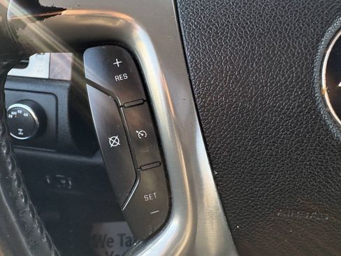 Used 2010 Chevrolet Suburban LTZ AWD/4WD image 32