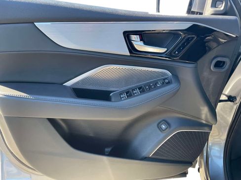 Used 2023 Acura MDX SH-AWD image 19