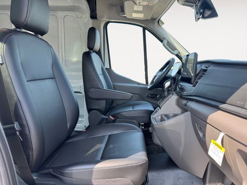 New 2025 Ford Transit 250 148 Medium Roof Extended AWD image 17