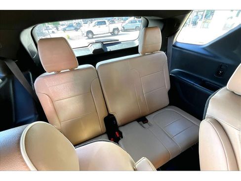 Used 2023 Chevrolet Traverse Premier AWD/4WD image 30