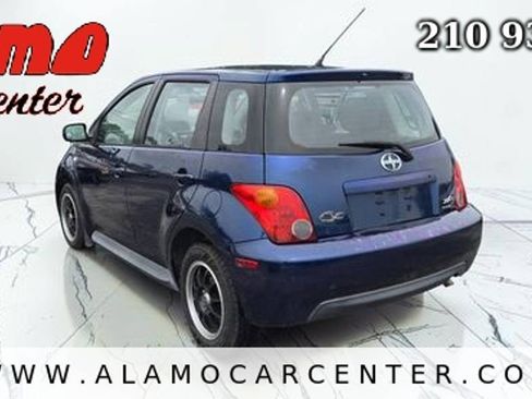 Used 2005 Scion xA FWD image 3