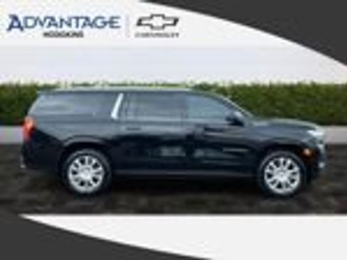 Used 2021 Chevrolet Suburban High Country w/ Premium Package image 1