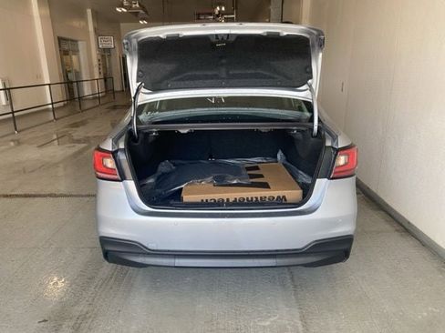 Used 2025 Subaru Legacy Limited image 7