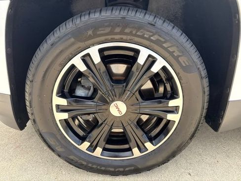 Used 2017 GMC Terrain SLT w/ Open Road Package FWD image 6