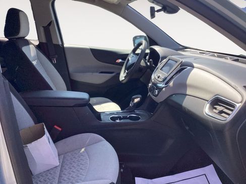 Used 2022 Chevrolet Equinox LT FWD image 15