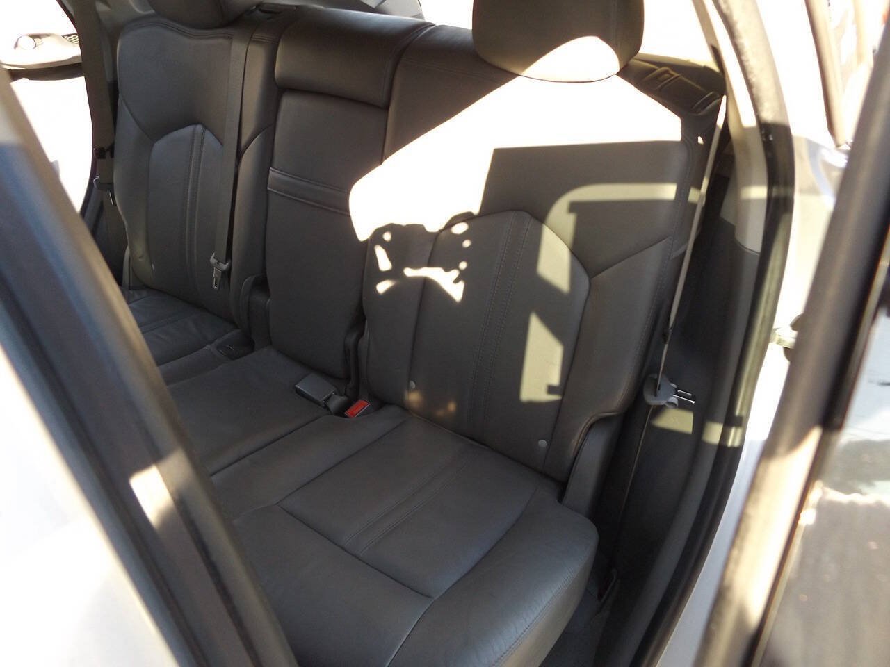 Used 2010 Cadillac SRX Luxury FWD image 15