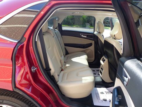 Used 2018 Ford Edge Titanium w/ Equipment Group 301A AWD/4WD image 45