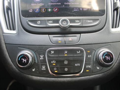 Used 2022 Chevrolet Malibu LT FWD image 31