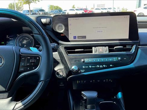 Certified 2024 Lexus ES 300h Ultra Luxury image 6