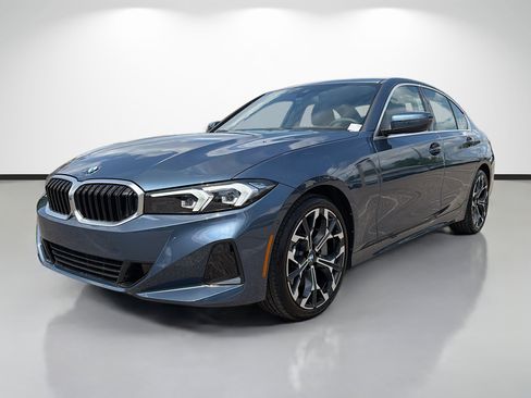 Used 2025 BMW 330i Sedan image 7