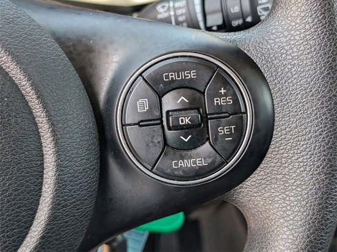 Used 2022 Kia Soul LX w/ Technology Package image 20