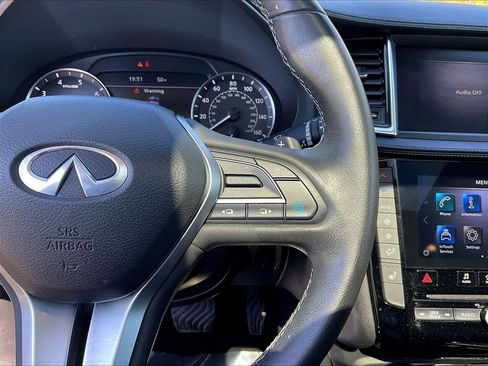 Used 2023 INFINITI QX50 Luxe AWD/4WD image 12
