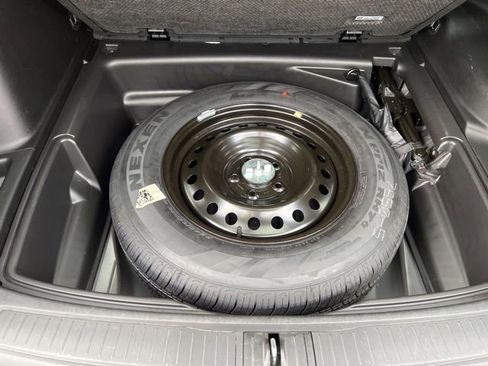 Certified 2024 Jeep Grand Cherokee Altitude image 13