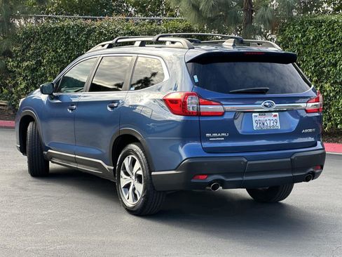 Used 2022 Subaru Ascent Premium w/ Convenience Package image 4