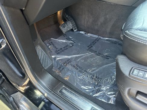 Used 2014 Cadillac SRX Luxury w/ Driver Awareness Package FWD image 16