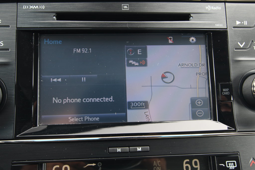 Used 2018 Toyota Avalon Limited w/ All Weather Liner Package FWD image 33