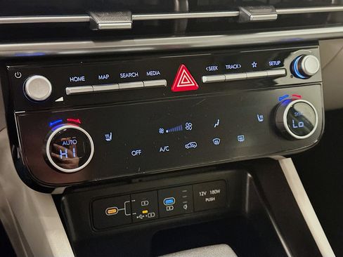 Used 2025 Hyundai Tucson SEL AWD/4WD image 23