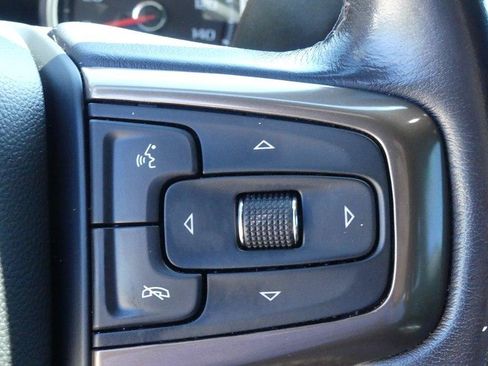 Used 2022 Chevrolet Silverado 1500 High Country w/ Technology Package AWD/4WD image 18