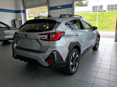 Used 2024 Subaru Crosstrek 2.5i Limited w/ Crosstrek Mirror Package AWD/4WD image 4