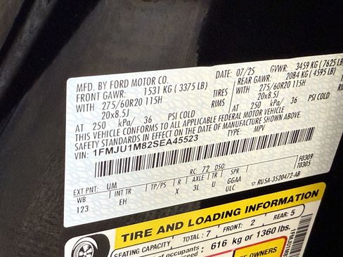Certified 2025 Ford Expedition Platinum AWD/4WD image 33