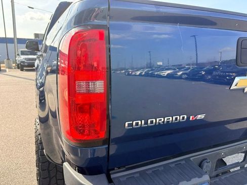 Used 2019 Chevrolet Colorado Z71 AWD/4WD image 13