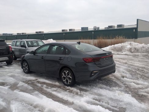 Used 2019 Kia Forte LXS image 8