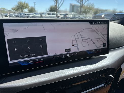 Certified 2025 BMW 330i xDrive 330i xDrive w/ Premium Package image 27