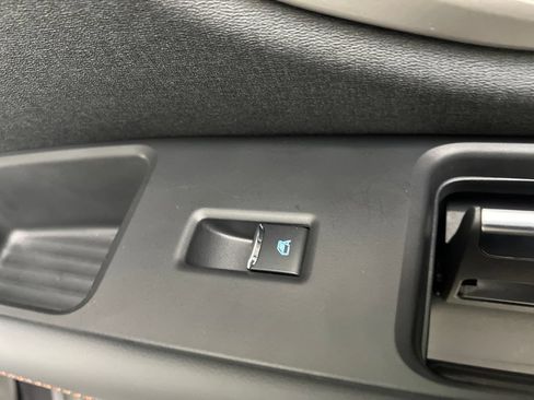 Used 2025 Ford Expedition Active RWD image 29