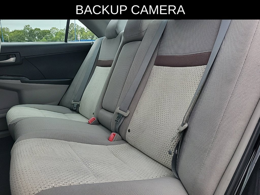 Used 2012 Toyota Camry LE FWD image 10