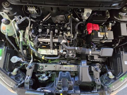 Used 2021 Nissan Kicks S FWD image 22