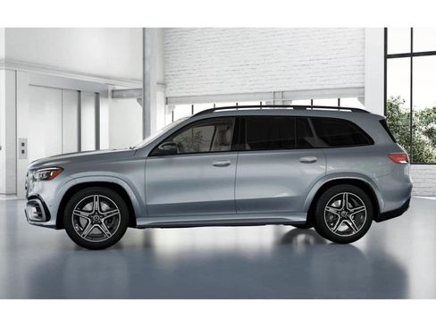 New 2026 Mercedes-Benz GLS 450 4MATIC image 34