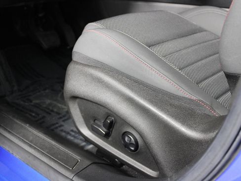Used 2024 Dodge Hornet R/T w/ R/T Blacktop Package AWD/4WD image 9