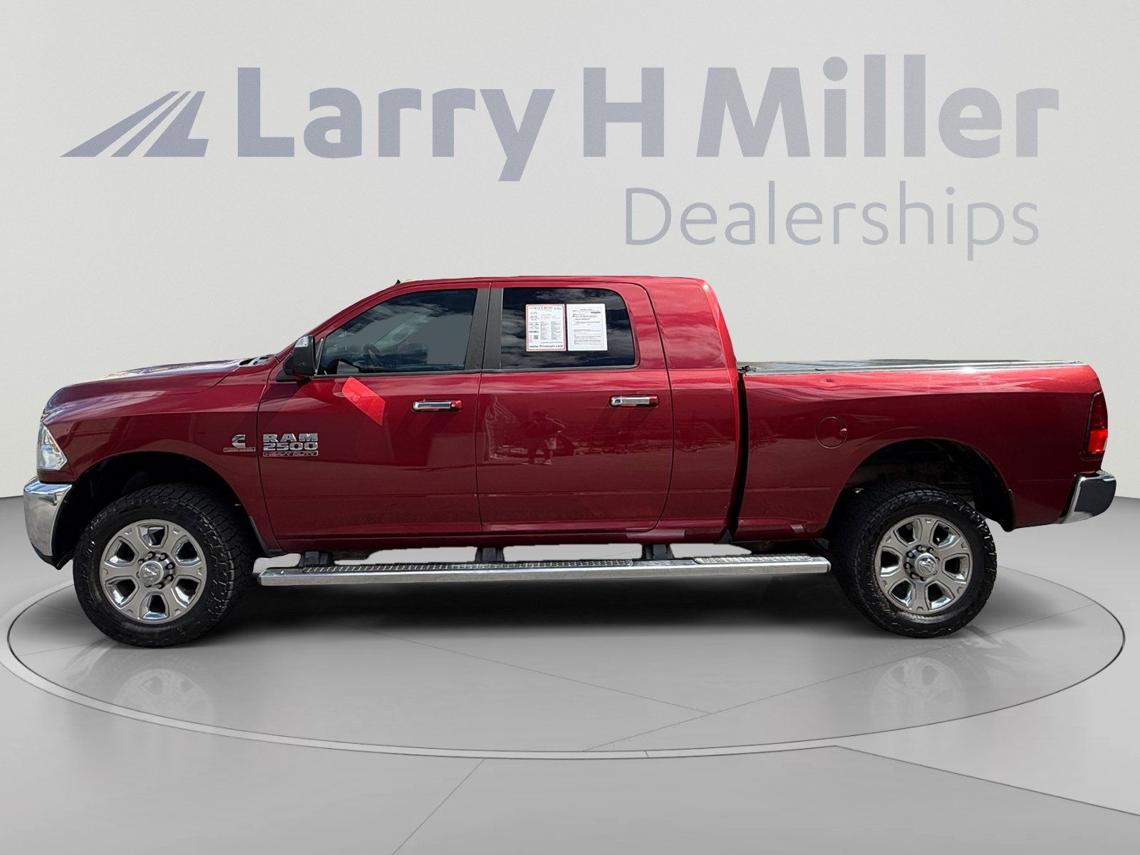 Used 2015 RAM 2500 SLT w/ Luxury Group AWD/4WD image 2