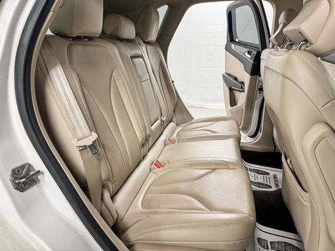 Used 2017 Lincoln MKC Reserve FWD image 11