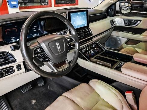 Used 2021 Lincoln Navigator L Reserve image 5