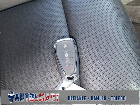 Used 2024 Chevrolet Trax ACTIV w/ Driver Confidence Package image 27