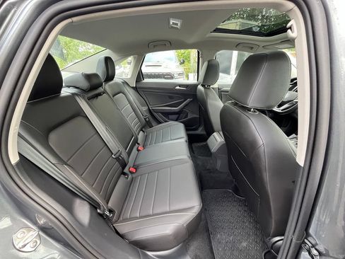 Used 2023 Volkswagen Jetta SE FWD image 26