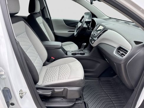 Used 2019 Chevrolet Equinox LT w/ Driver Convenience Package FWD image 25