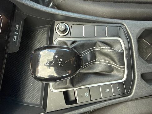 Used 2025 Volkswagen Jetta S FWD image 20