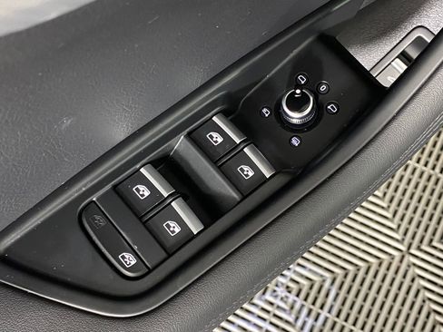 Used 2019 Audi A5 2.0T Premium Plus w/ Premium Plus image 23