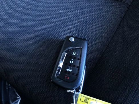 Used 2025 Toyota Corolla LE image 26